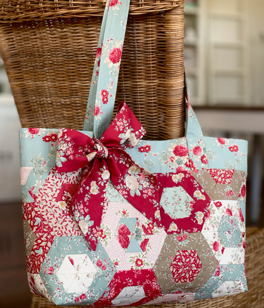 Leilani Machine-Stitched Bag | Sewing Pattern and Tilda Fabric Kit