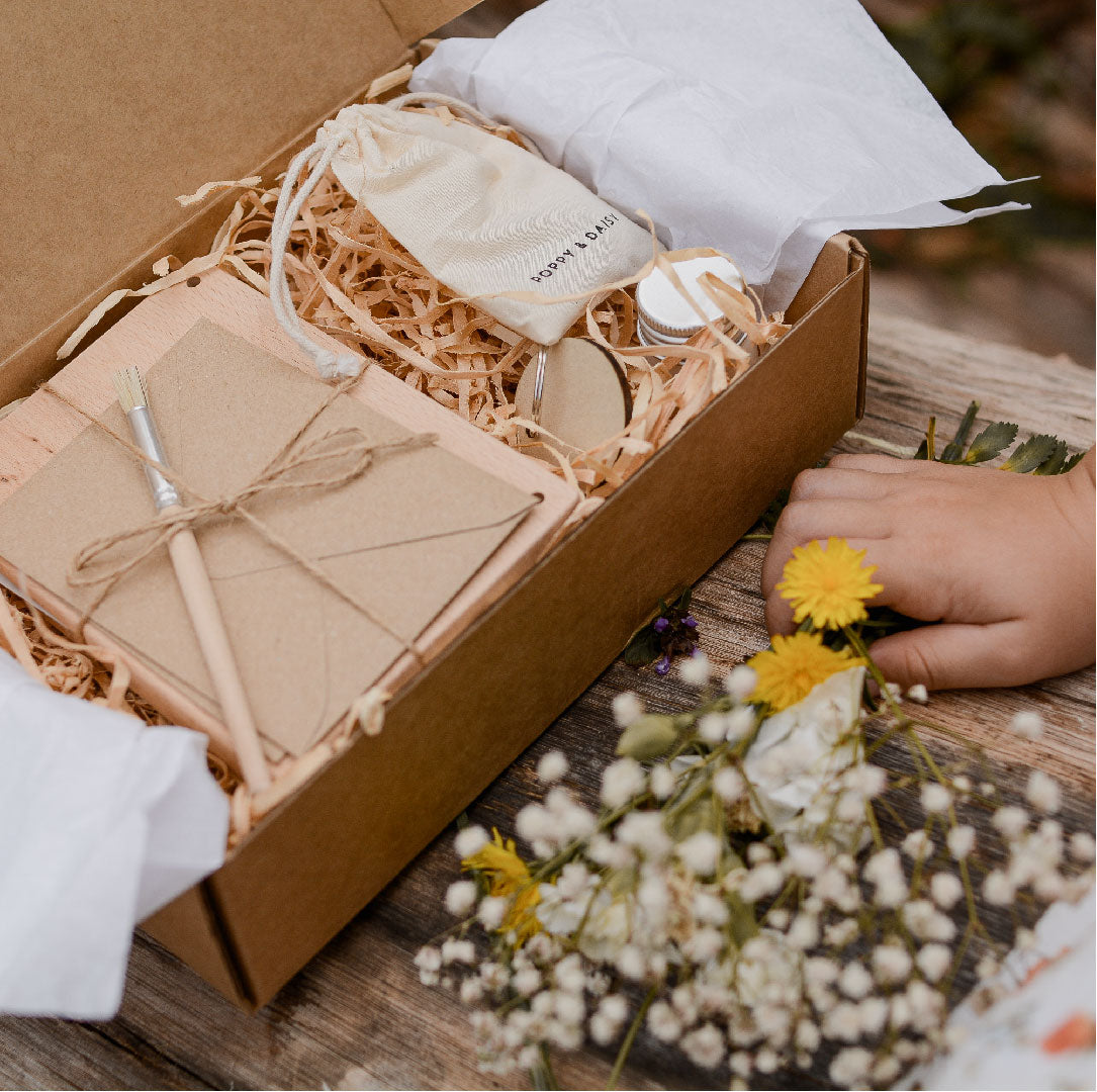 Flower Press Kit by Poppy & Daisy Designs