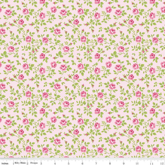Hydrangeas in the Garden | Riley Blake Designs | Tossed Floral Pink | Cotton | 25cm