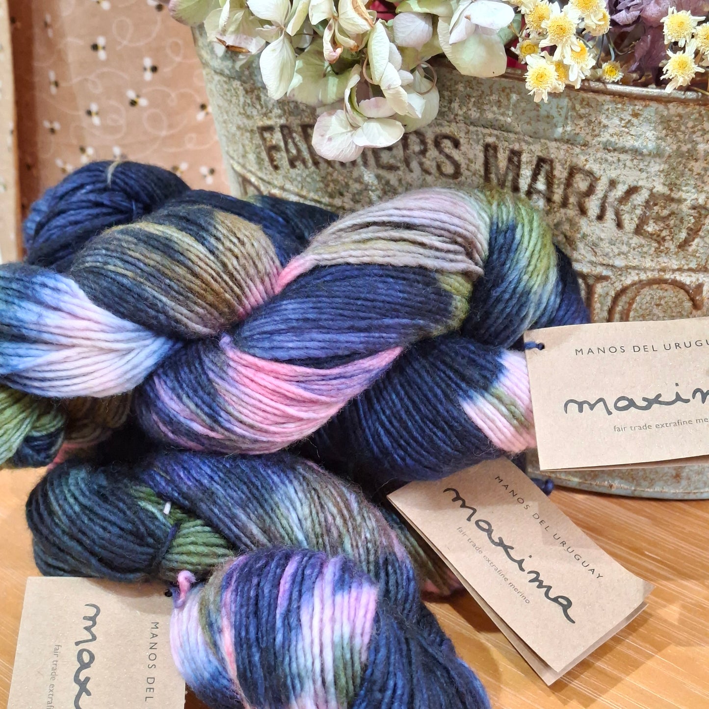 Manos del Uruguay | Maxima  - Extrafine Merino | 10 Ply (Aran) 100g | Midnight Garden